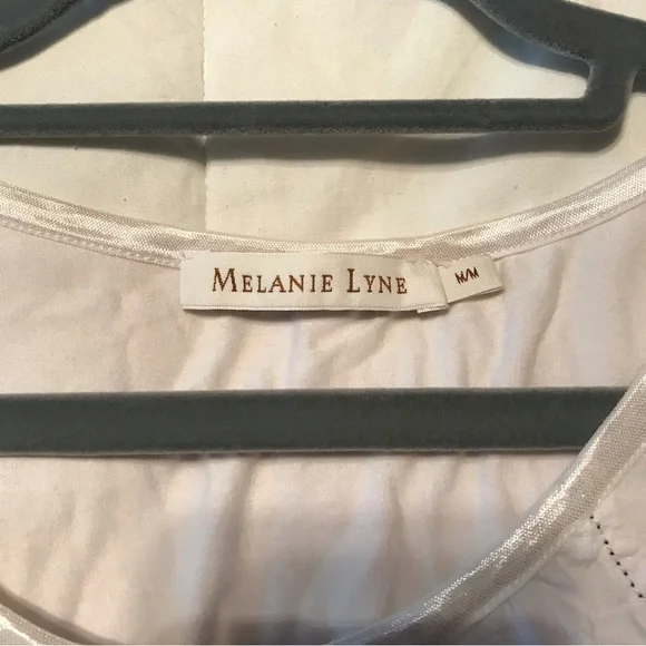Melanie Lyne white zipper top - Picture 3 of 3